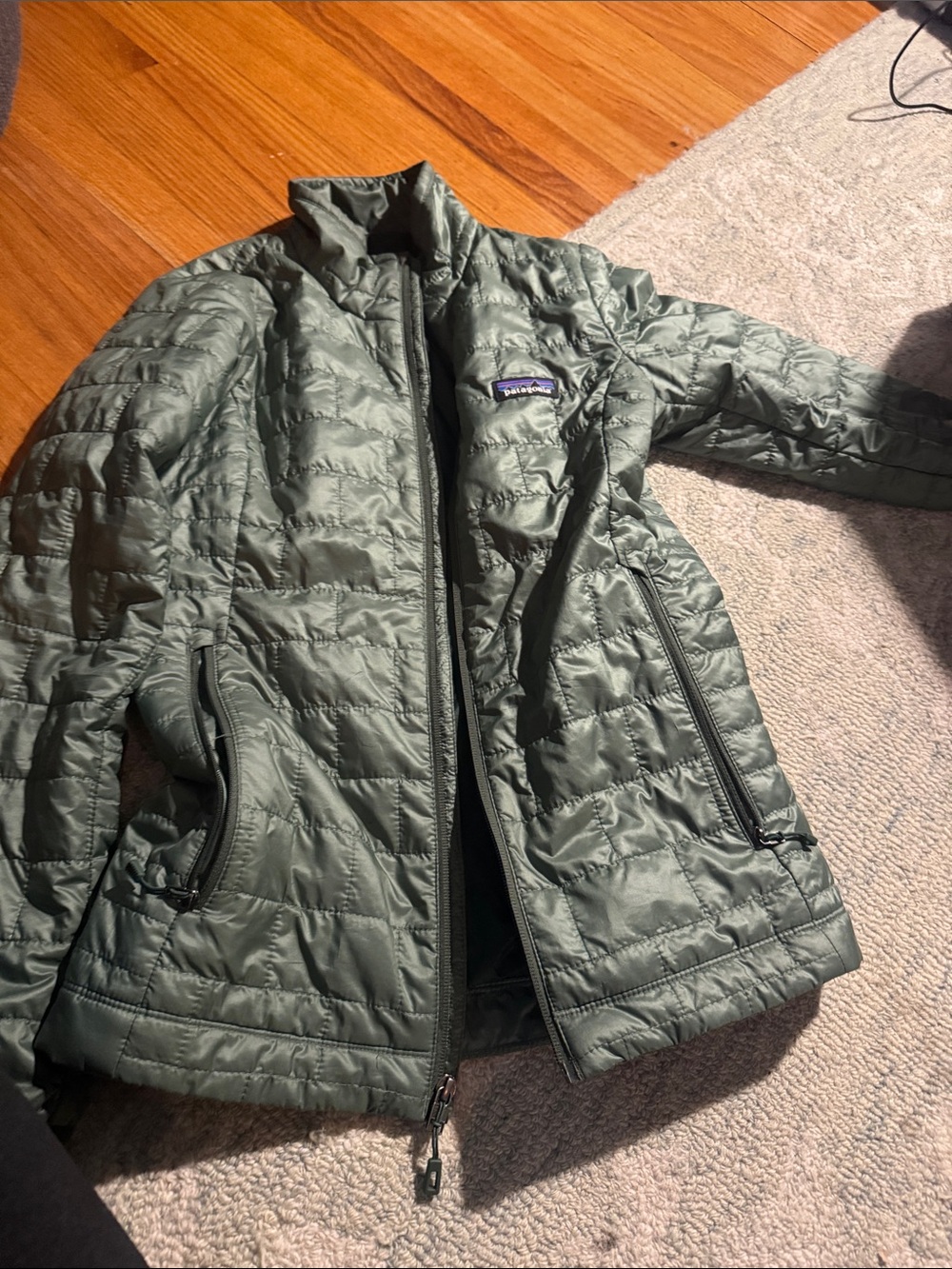 Patagonia women light new  nanon Puffer Jacket - Sage Green-  awesome jacket!